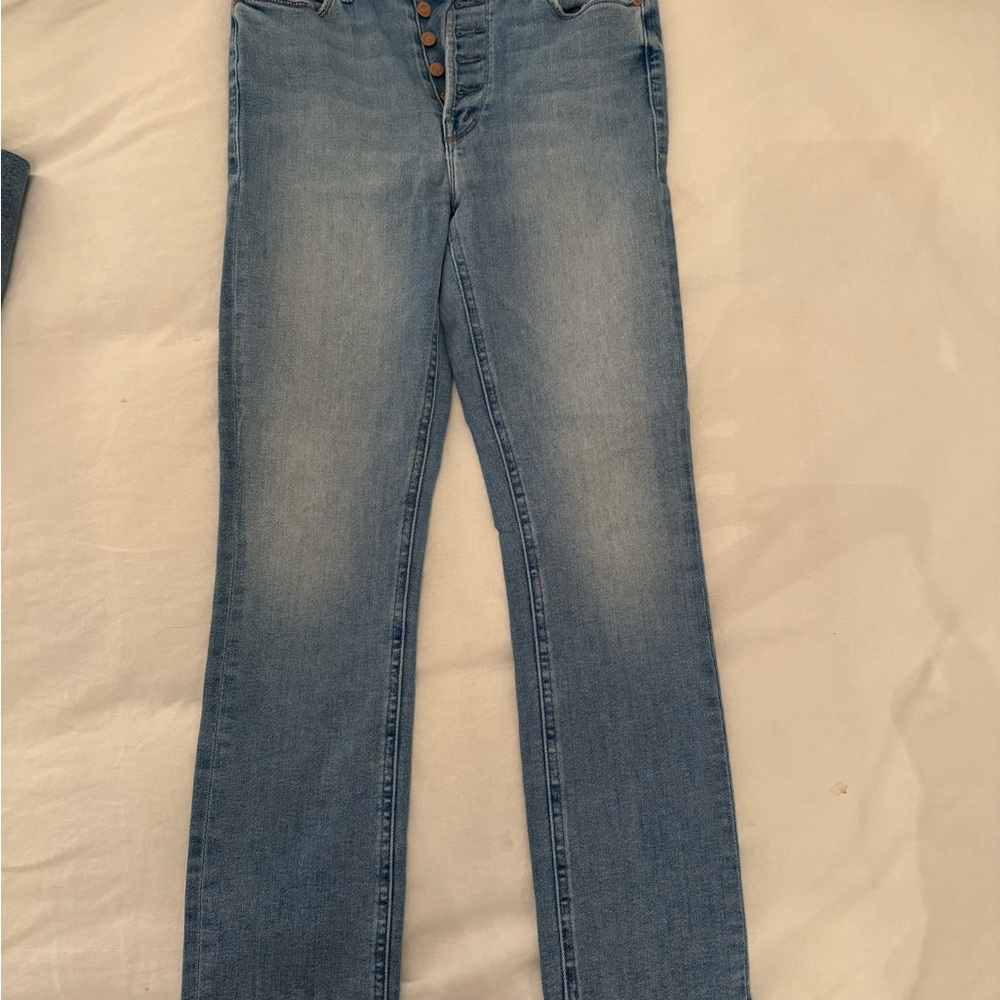 Mother Denim Pixie Dazzler Ankle Fray “Au Revoir” wash. 
Size 27